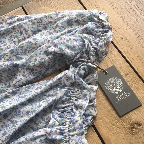 NWT! Vince Camuto Caide Cold Shoulder Tie Neck Top - Picture 2 of 3